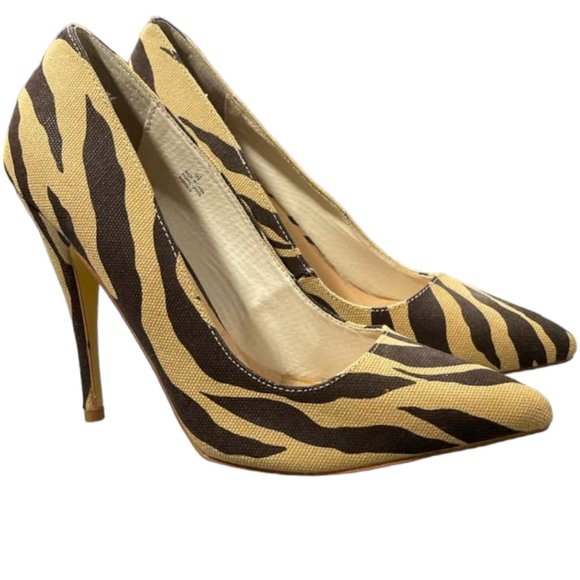 Boston Proper Zebra Print Fabric Upper Pumps Shoes - size 9.5 - Picture 13 of 16